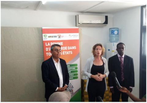 Photo de la caravane d’information, de sensibilisation et de dégustation de la pomme d’anacarde